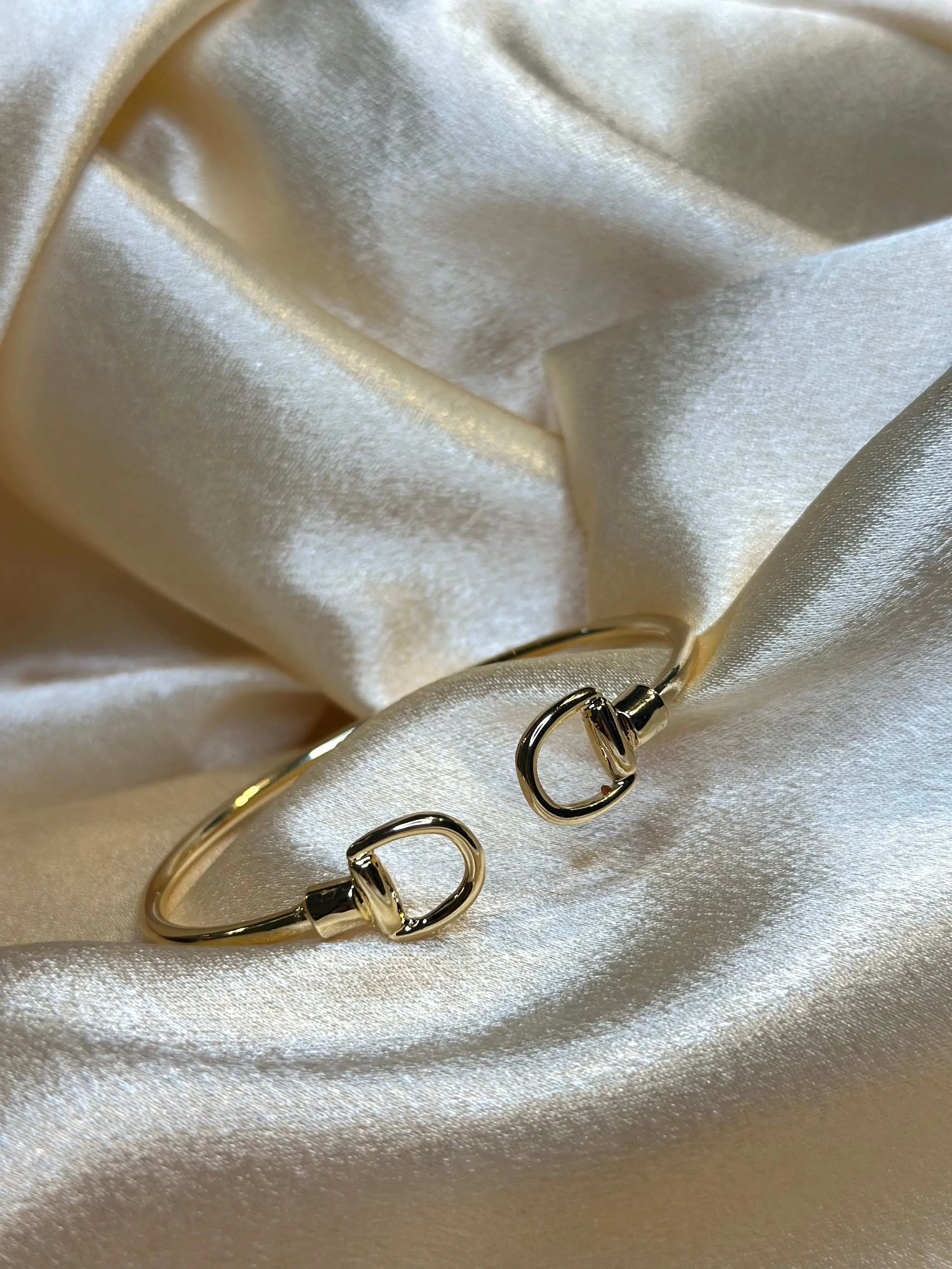 Classic GLD Horse bit Bracelet
