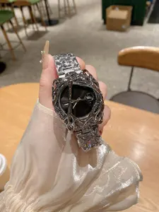 Retro Fashion Men's Quartz Watch with Stainless Steel Strap, Unique Analog Design for All Seasons, Ideal Gift for Boyfriend