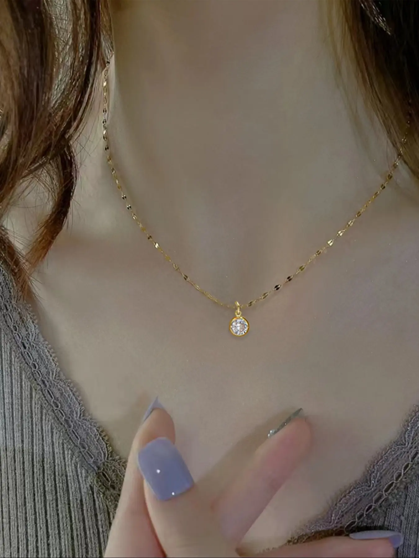 Elegant Zirconia Pendant Lip Chain Necklace for Women, Simple and Stylish Accessory, Perfect Daily Choice, Gentle and Sophisticated