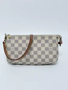 Pre-owned Louis Vuitton Canvas Shoulder Bags Damier Azur Pochette Accessories Shoulder Bag Authentic SH344LV