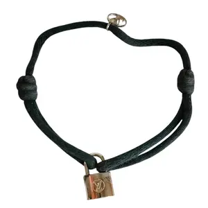 Pre-owned Louis Vuitton Sterling Silver 925 (Ag925) Small Leather Goods Lockit 925 Bracelet