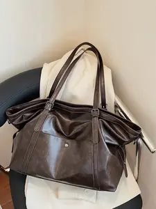 Daily retro simple one-shoulder commuter messenger bag, niche design casual versatile one-shoulder underarm bag, personality  lazy classic joker suitable for office workers, daily travel, shopping and dating.