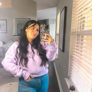 Cozy Lavender Hoodie for Women - Soft Fleece Material & Oversized Fit - Perfect for Casual Wear