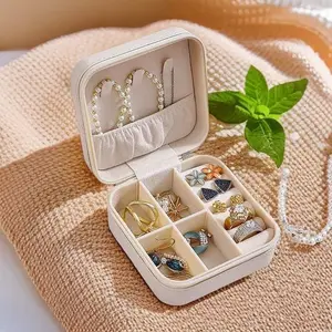 Portable Jewelry Storage Box with Clip and Hook, Soft Inner Lining, Multiple Compartments, Zipper Closure, Ideal for Earrings, Necklaces, Rings, Portable Storage Organizer, Earring Holder Organizer