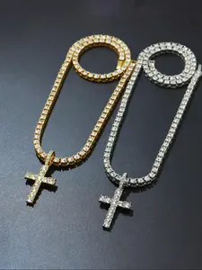 A set of classic and fashionable tennis chain with cubic zirconia cross pendant. It's a popular hip-hop pendant necklace for both men and women, and also a retro necklace. It's suitable for daily wear or parties.