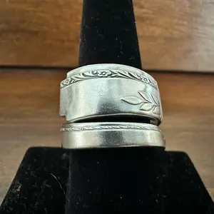 Silverware Ring Size 8.5