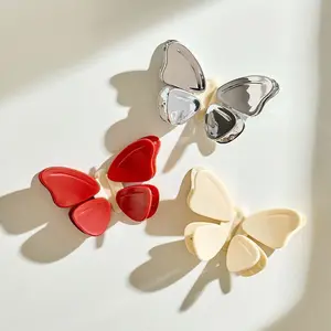 Butterfly Magnetic Bag Clips (4 Clip + 1 Magnetic Base) - Cute Food Sealing Clips for Snack, Bread & Pet Food Storage | Fridge Organizer & Kitchen Decor Gift 3 Set