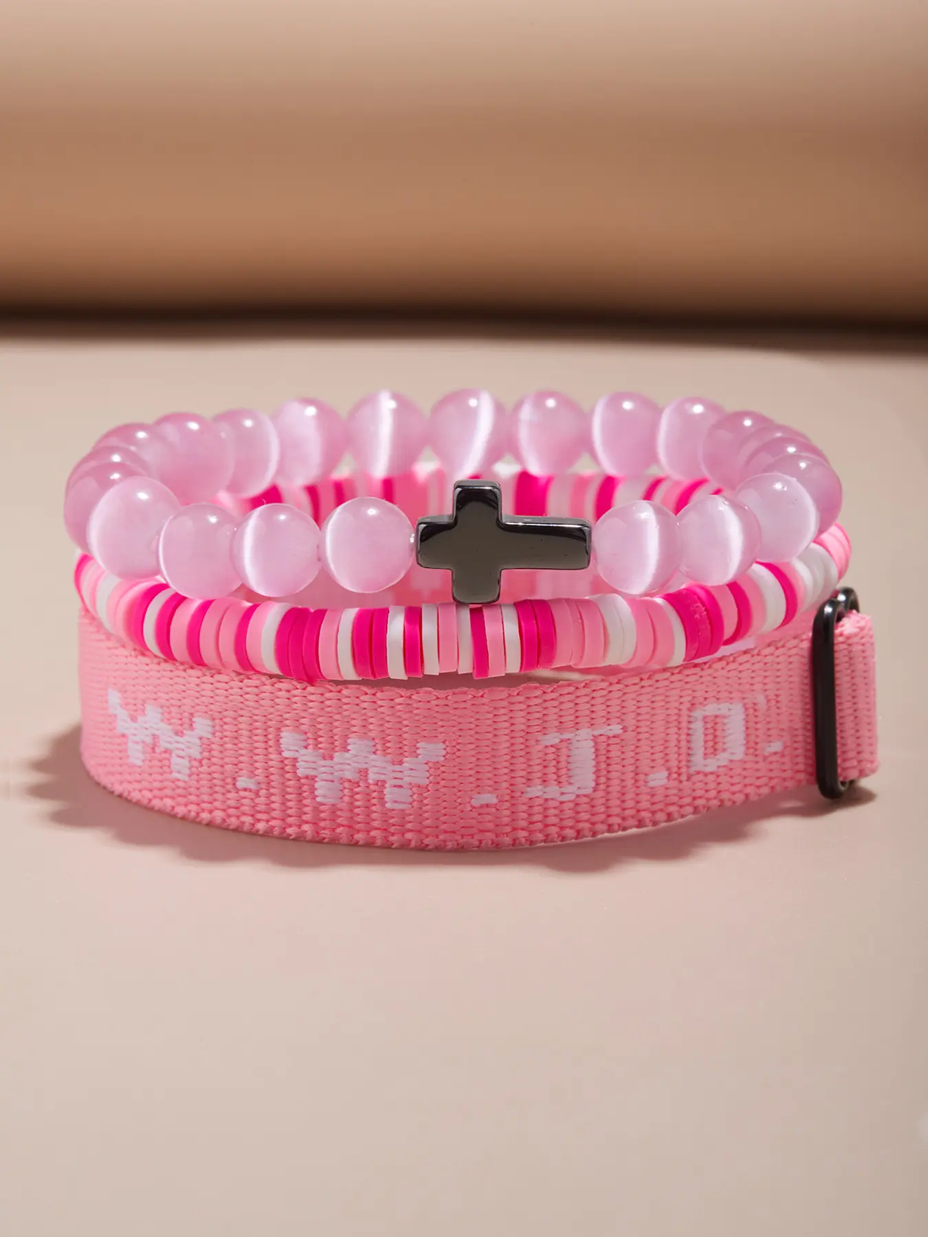 M22 Pink Cat-Eye Pink