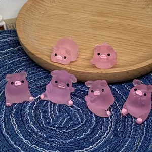 Room Decor Luminous Cute Mini Pig Decoration Ornament，Luminous Mini Pig Resin Figurine Set, Lovely Creative Statue Ornament, Multipurpose Stylish Decor, Suitable for Daily Present Selection