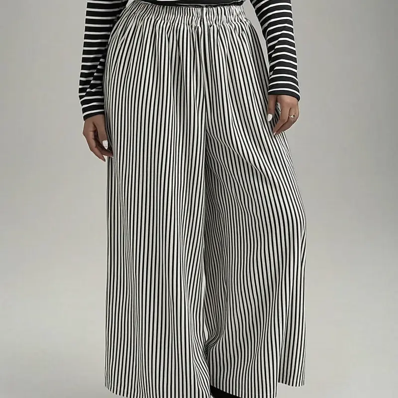 Plus Size Women's Striped Print Casual Streetwear Pants, Casual Chic Trousers, Casual Style, All Seasons Wear, Moderate Fabric Thickness, Woven Material, Fitted Design