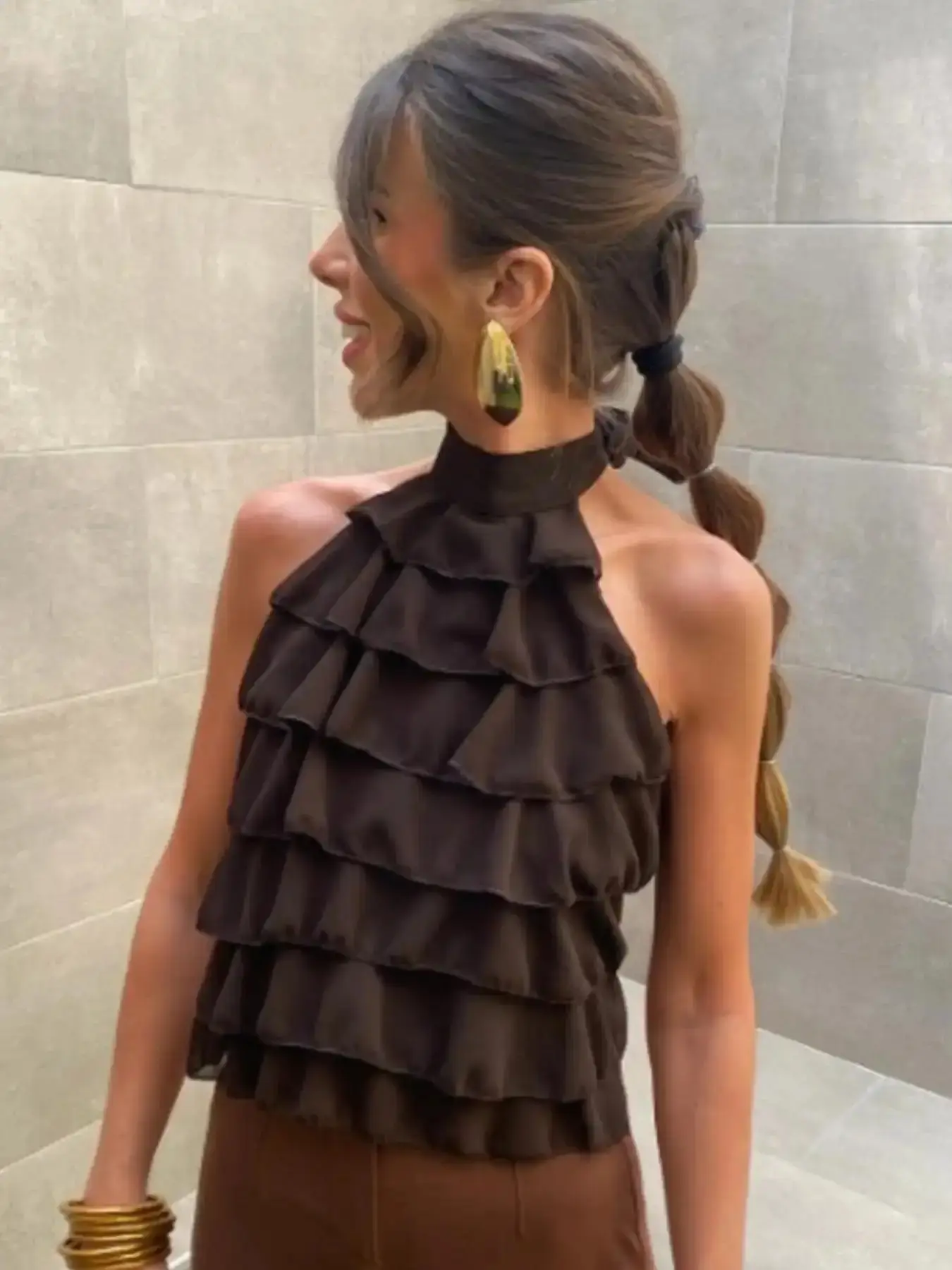 2026 Women's Ruffled Halter Tops Summer Sexy Layered Brown Top Women Crop Sleeveless Back Bandage Tank Top Elegant Backless Tops For Woman Romantic Resort Vest