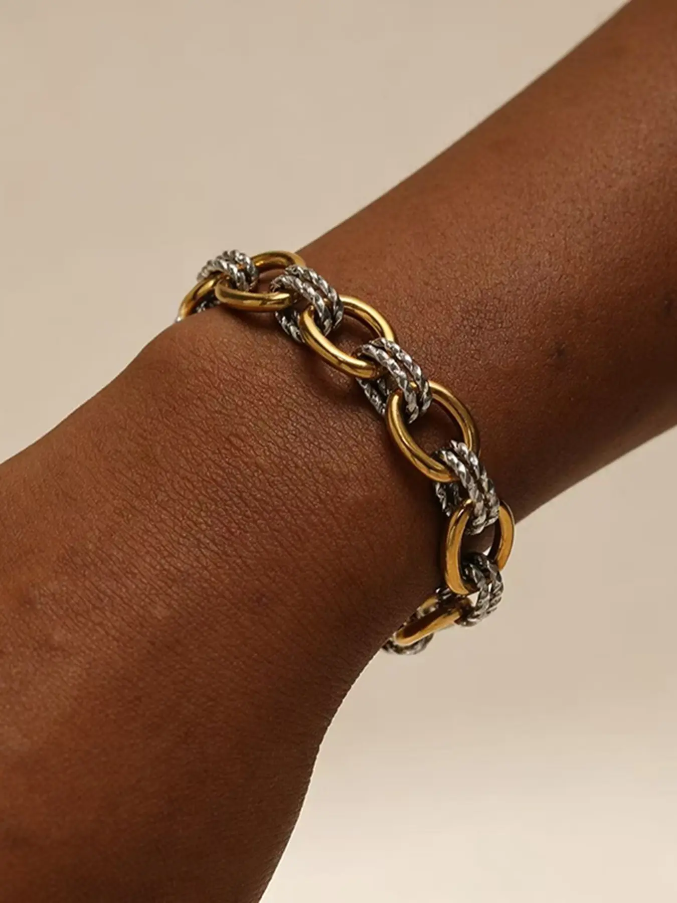 1Pcs Stainless Steel 2-Color Thick Chain Bangle Bracelet For Women Punk Style Jewelry Hip-hop Waterproof Wrist Chain Jewelry Lady Gift