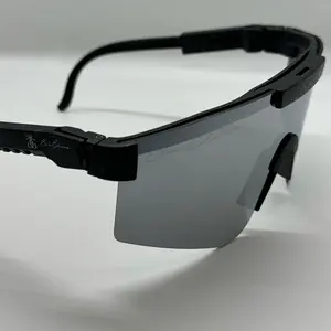 GG x Blades Black Silver Bomblades Collection