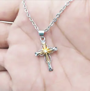 Star Cross Alloy Charm Pendant, Fashion Costume Jewelry Accessory for Daily Wear
