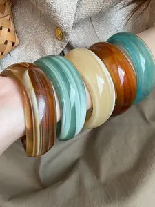 Acrylic Wave Pattern Bracelet, Stylish Wrist Accessory for Women & Girls, Perfect Gift Idea for Daily Wear or Special Occasions, Elegant Jewelry Bracelet