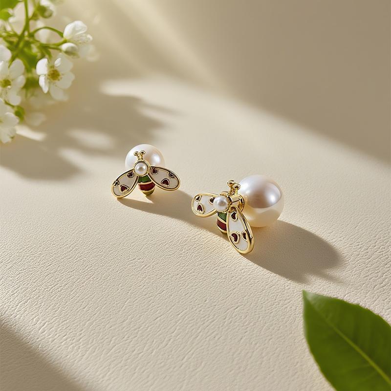 HoneyBee de UGood Eardrop, Brass and Pearl Honeybee Eardrop Amplifying Work Chic for Business Occasions