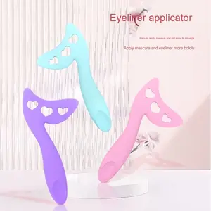 1pc Shipped in a random color.Multifunctional Eye Makeup Aid Tool, Suitable for Eyeliner, Eyeshadow, and Mascara Application