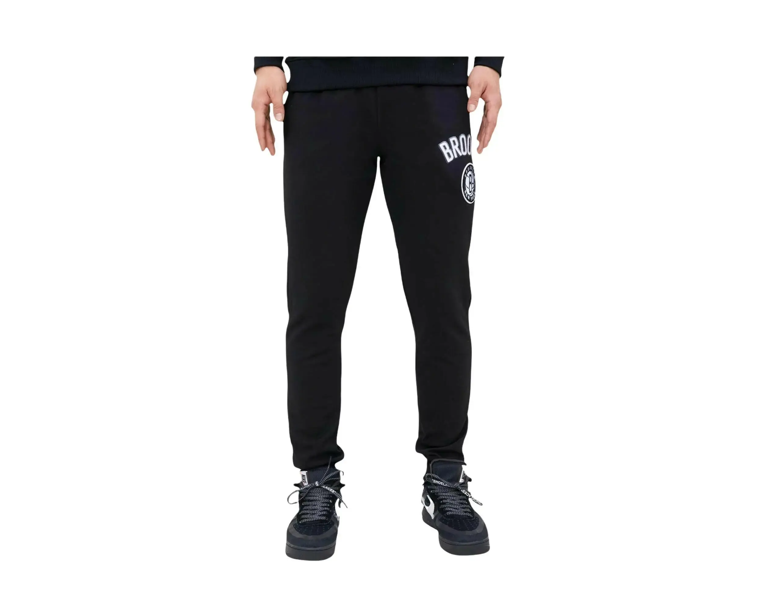 Pro Standard NBA Brooklyn Nets Stacked Logo Sweatpants in Black | Men's