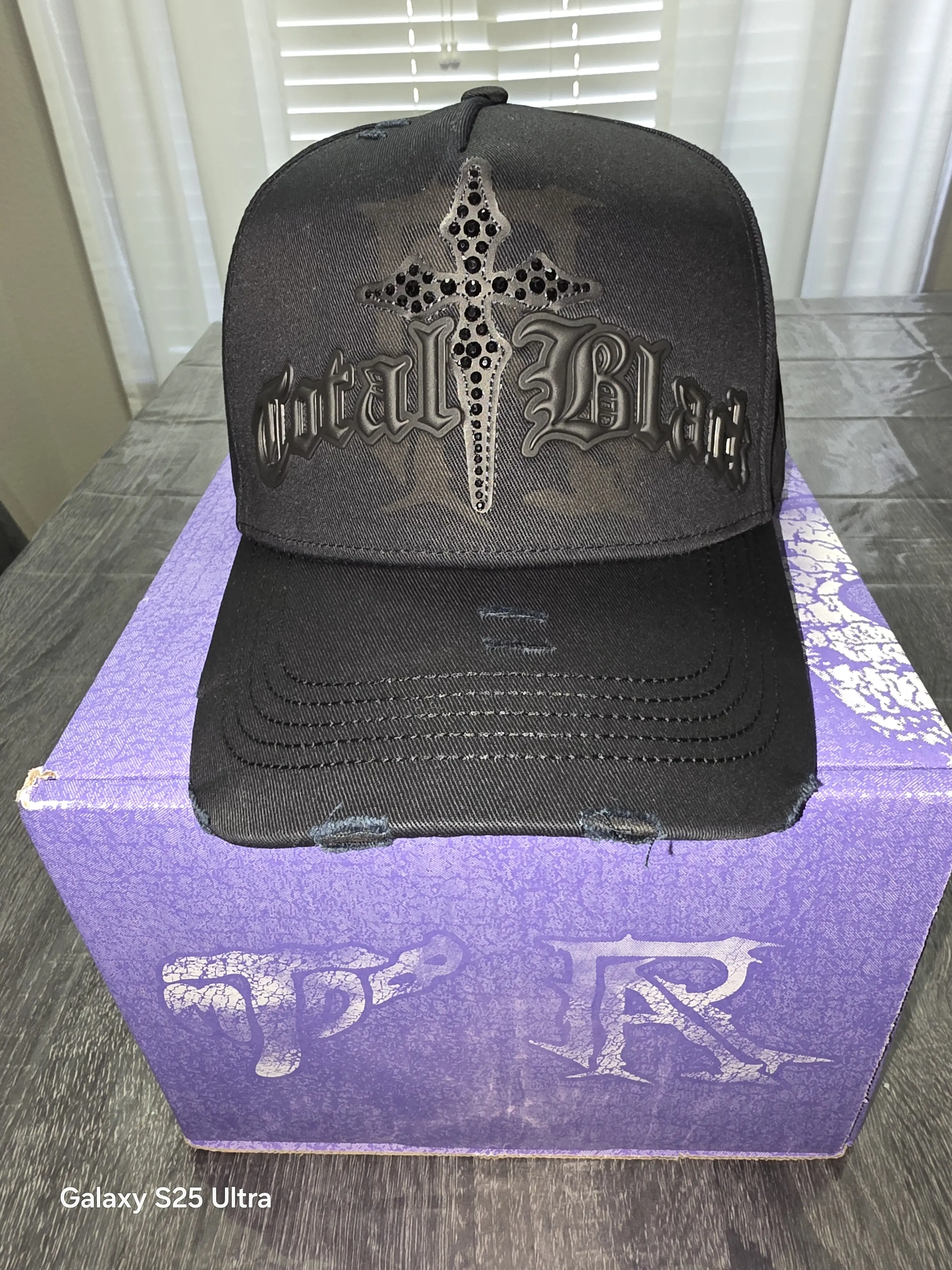 Rude X TomB "Total Black" Full Set. caja Original..