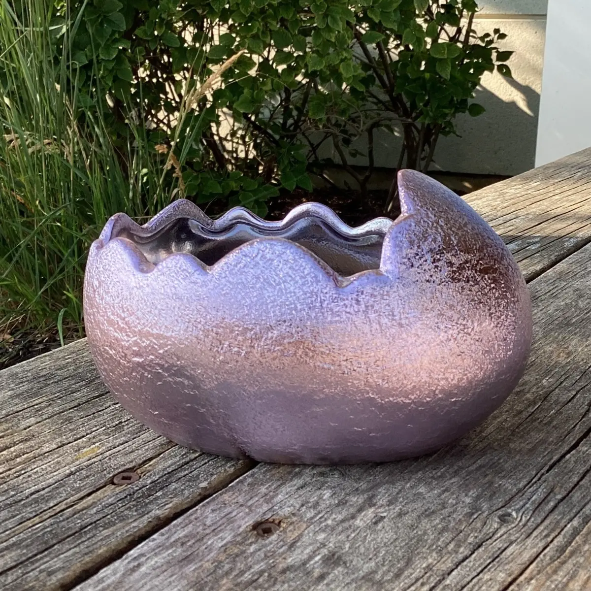 MDR Trading Inc. AI-CE955-508Q01 Metallic Electroplated Lavender Cracked Egg Planter