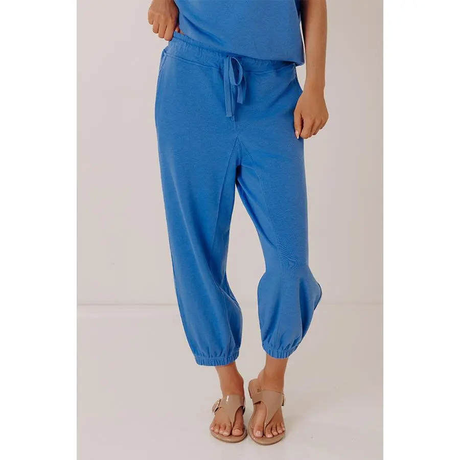 Casual Ease Midrise Cropped Joggers in Ocean Blue