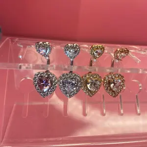 Blingy heart belly ring