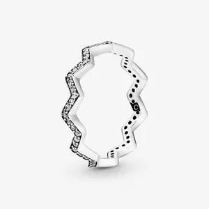 Shimmering Zigzag Ring