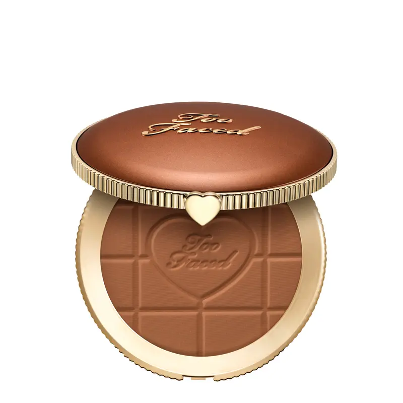 Too Faced Chocolate Soleil Matte Blurring Bronzer |Buildable, All-Day Wear | Blurring, Natural, Sun-Kissed Effect