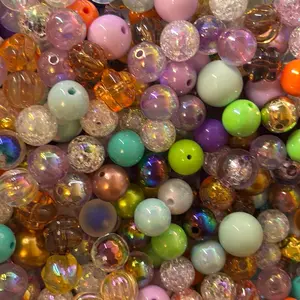 Small assorted bag of beads Small assorted bag of beads