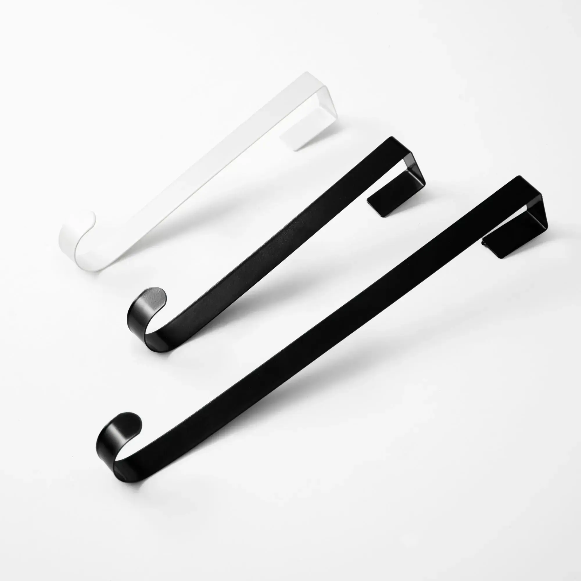 Classic Over-the-Door 12" Black & White Metal Wreath Hanger, Door Mount Organizer for Indoor/Outdoor Wreath Display