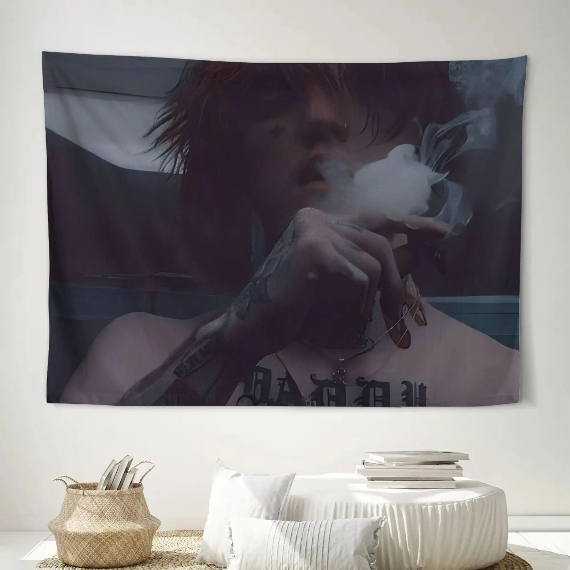 Lil Rapper Peep Nature Inspired Tapestry for Balcony or Sunroom - Brings Outdoor Calmness into Your Indoor Retreat,family,dormitory