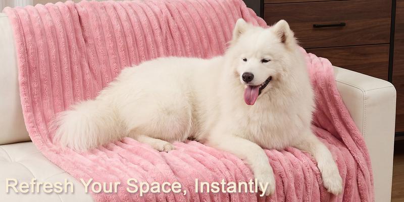 Raybee Soft Throw Blanket for Couch- Cozy Blanket for Women,Portable Cute Fleece Blanket for Girls,Holiday Birthday Gifts for Family, Room Home Boho Fall Decor,Bedroom,Travel,Camping,Office