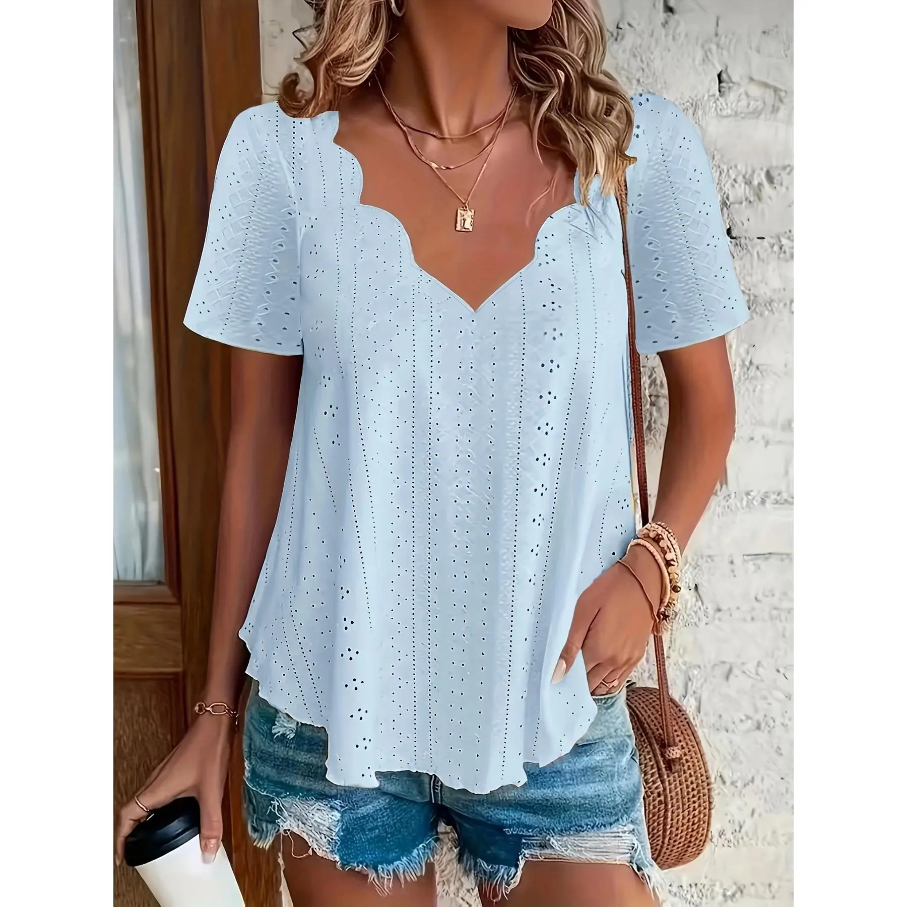 Plus Size Eyelet Scallop Trim V Neck T-Shirt, Casual Short Sleeve 