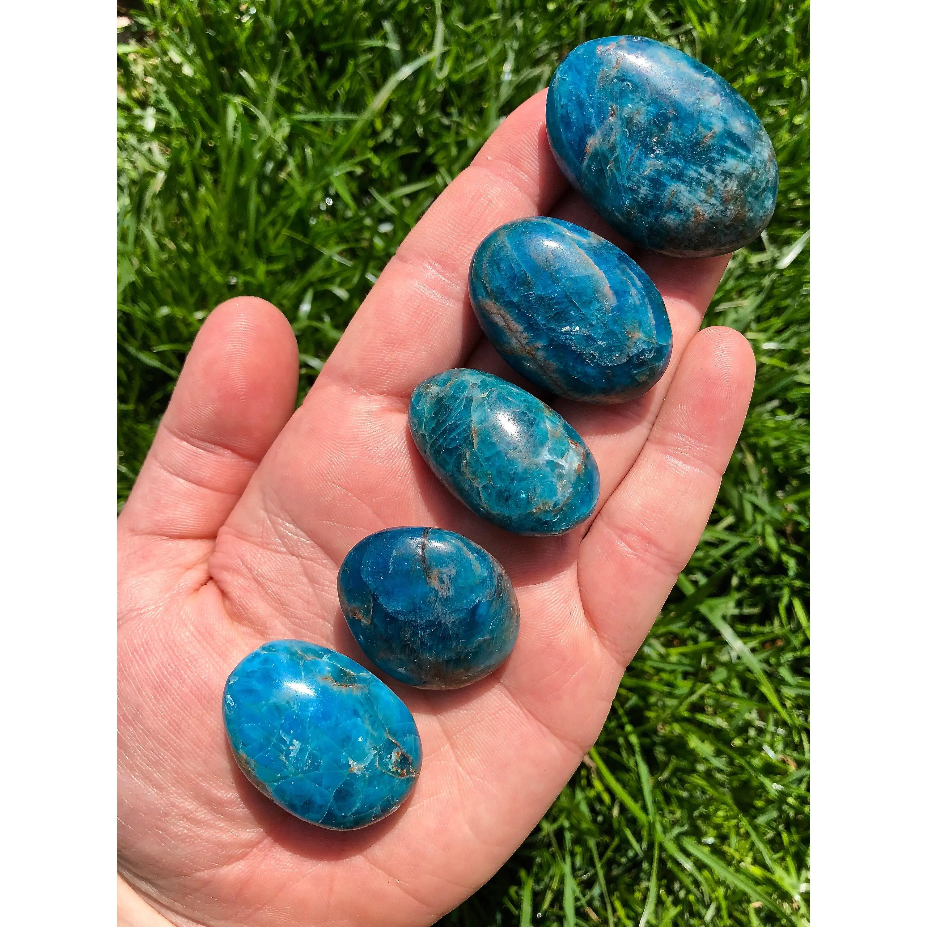 Blue Apatite Tumbled Stone - Polished Apatite Crystal Pebble - Throat Chakra Crystal