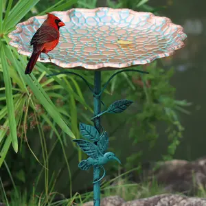 Outdoor Metal Lotus Leaf Bird Bath with Feeder, Durable Rainproof Garden Decoration, Attractive Iron Bathtub for Birds, Bird Supplies