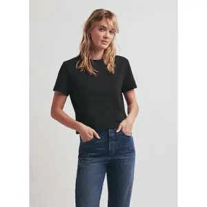 THE FAVORITE T-SHIRT