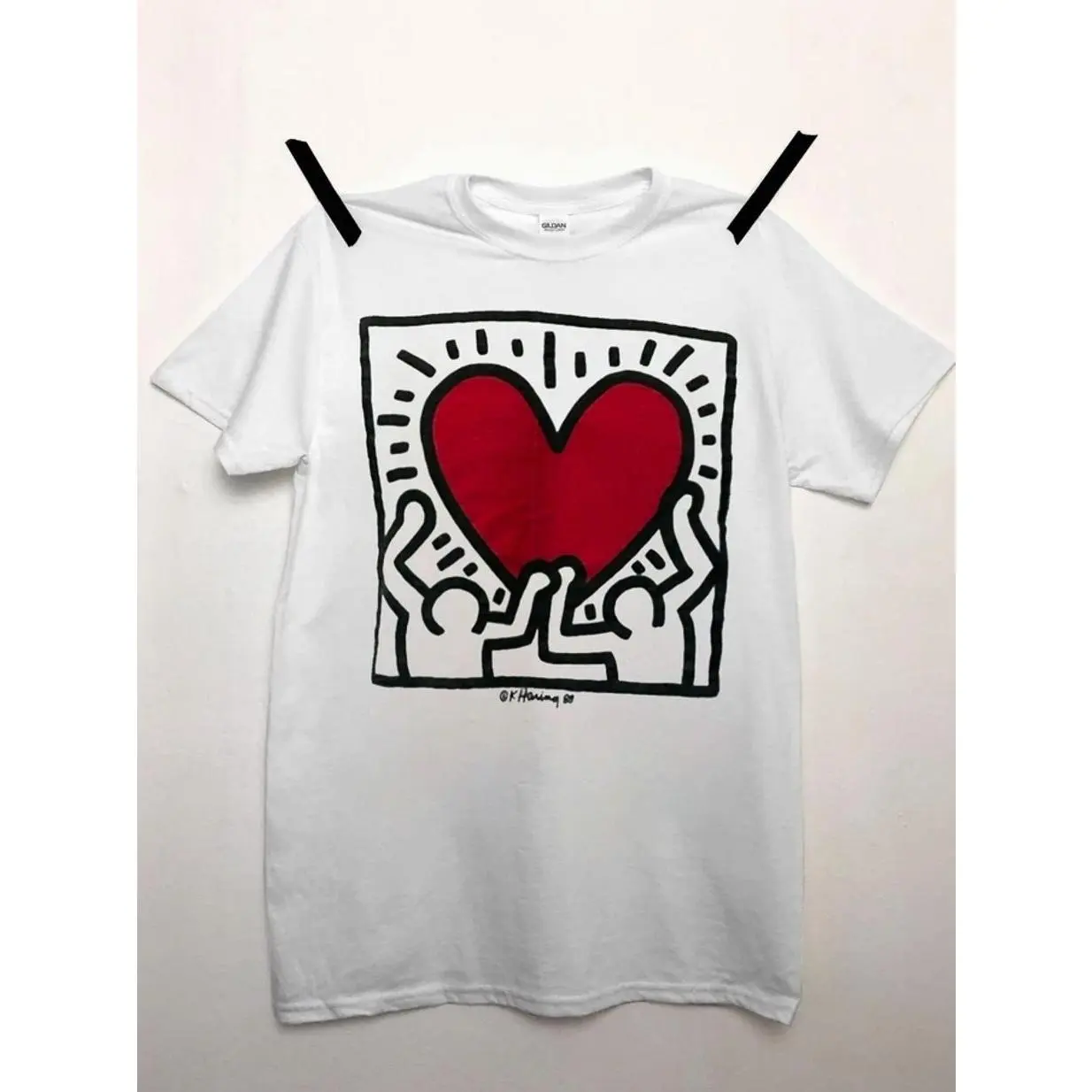 New! Keith Haring Holding A Heart Shirt Unisex Concert S to 5XL CR237 2