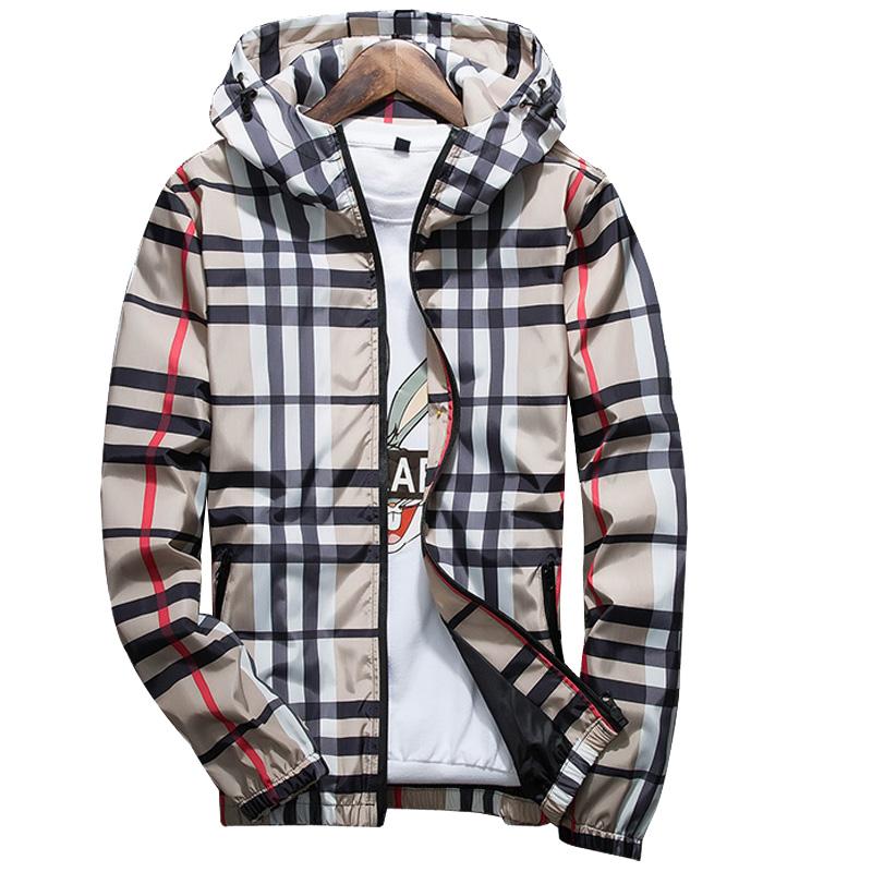 Men’s plaid hooded jacket, casual lightweight zip-up raincoat, classic plaid patterned hooded outerwear, suitable for street wear in spring and autumn.