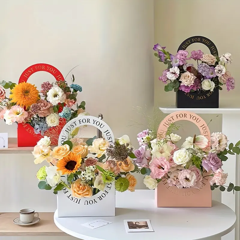 Simple Openwork Hand-held Basket, Flower Bouquet Paper Storage Box, Flower Arrangement Paper Box, Portable Packaging Box