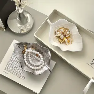 1 Piece Creative Simple Ceramic Imitation Leaf Silver/White Ring Jewelry Multi-Functional Storage Tray - Can Be Used for Home Storage and Desktop Decoration, Jewelry Tray