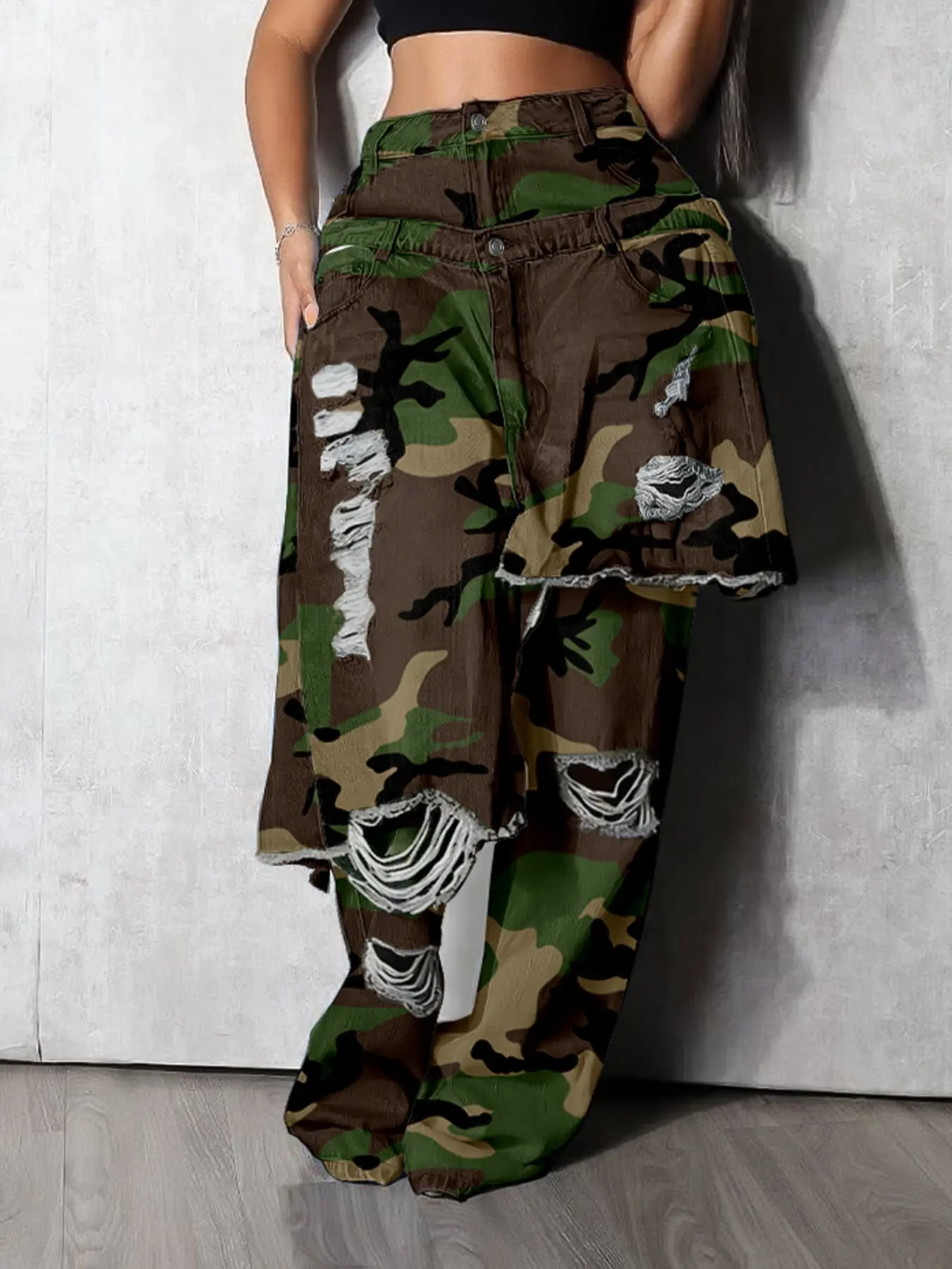 Elegant Camouflage Design High-Quality Denim Jeans, Distressed Patchwork Cutout Decorative Straight Leg Pants, Casual Comfy Pocket Streetwear Pants, Trendy Style, Casual Trendy Versatile