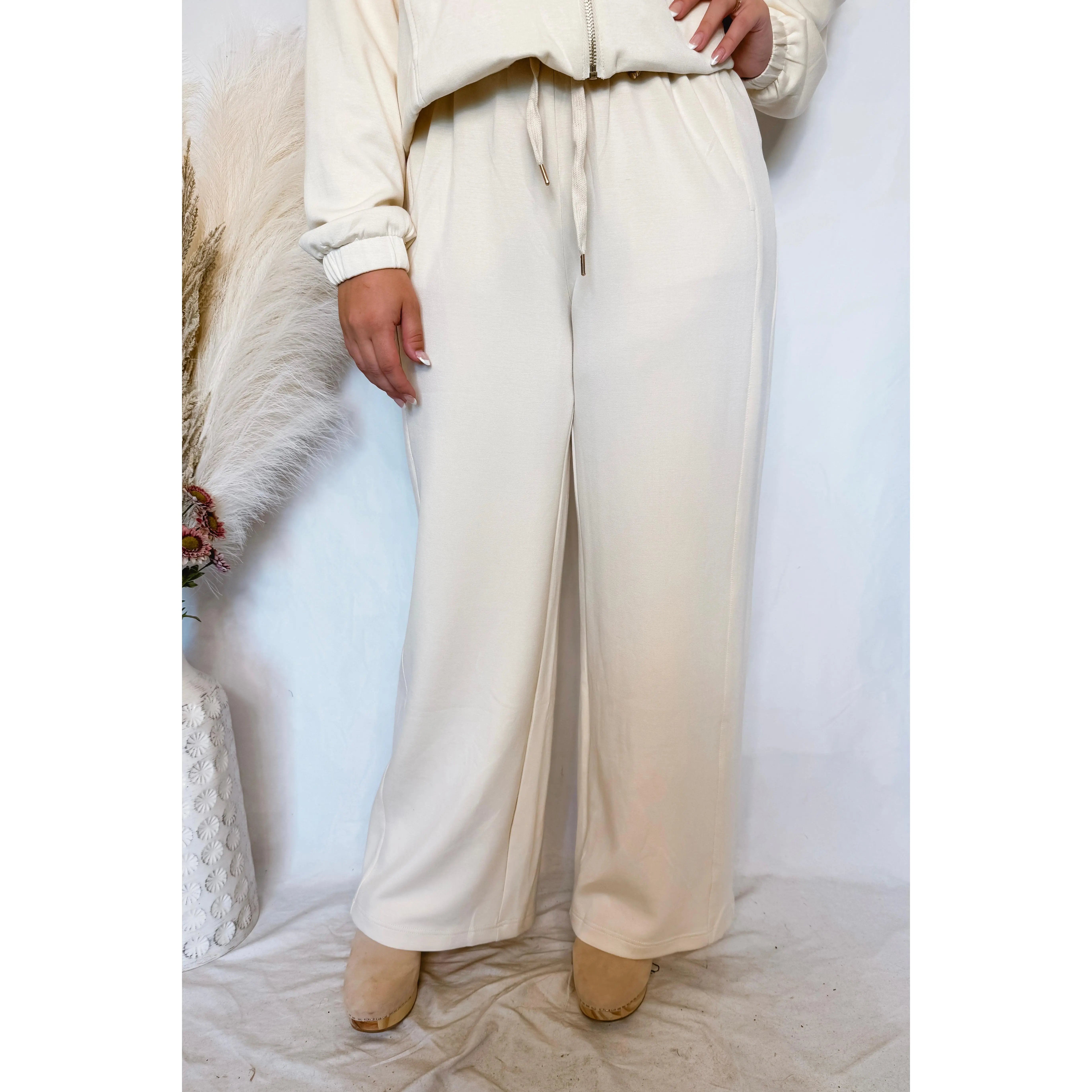 Level Up Wide Leg Scuba Pants - Cream
