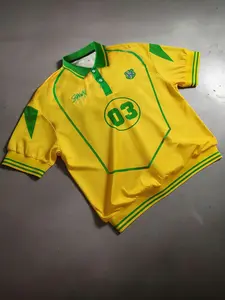 Unisex design, retro football-style casual sporty polo shirt with short sleeves, featuring numerical patterns, button front closure, short-sleeved collar, football-themed T-shirt, World Cup fan accessories, suitable for casual wear in spring and summer.