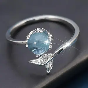 This Adjustable Ring Made of 925 Silver Plating Features an Open Fishtail Design That Blends Style And Romance, Suitable for Any Event. The Hypoallergenic Mermaid Bubbles And Fishtail Rings Make Excellent Options for Holiday And Graduation Presents