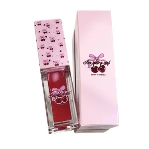 Cherry Lip Oil - Hydrating Lip Care Cosmetic with Glossy Lipgloss