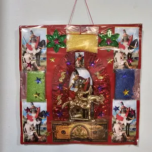 Amuletos de Proteccion y Buena Suerte Decorative Wall Hanging with Golden Knight Statue and Festive Accents