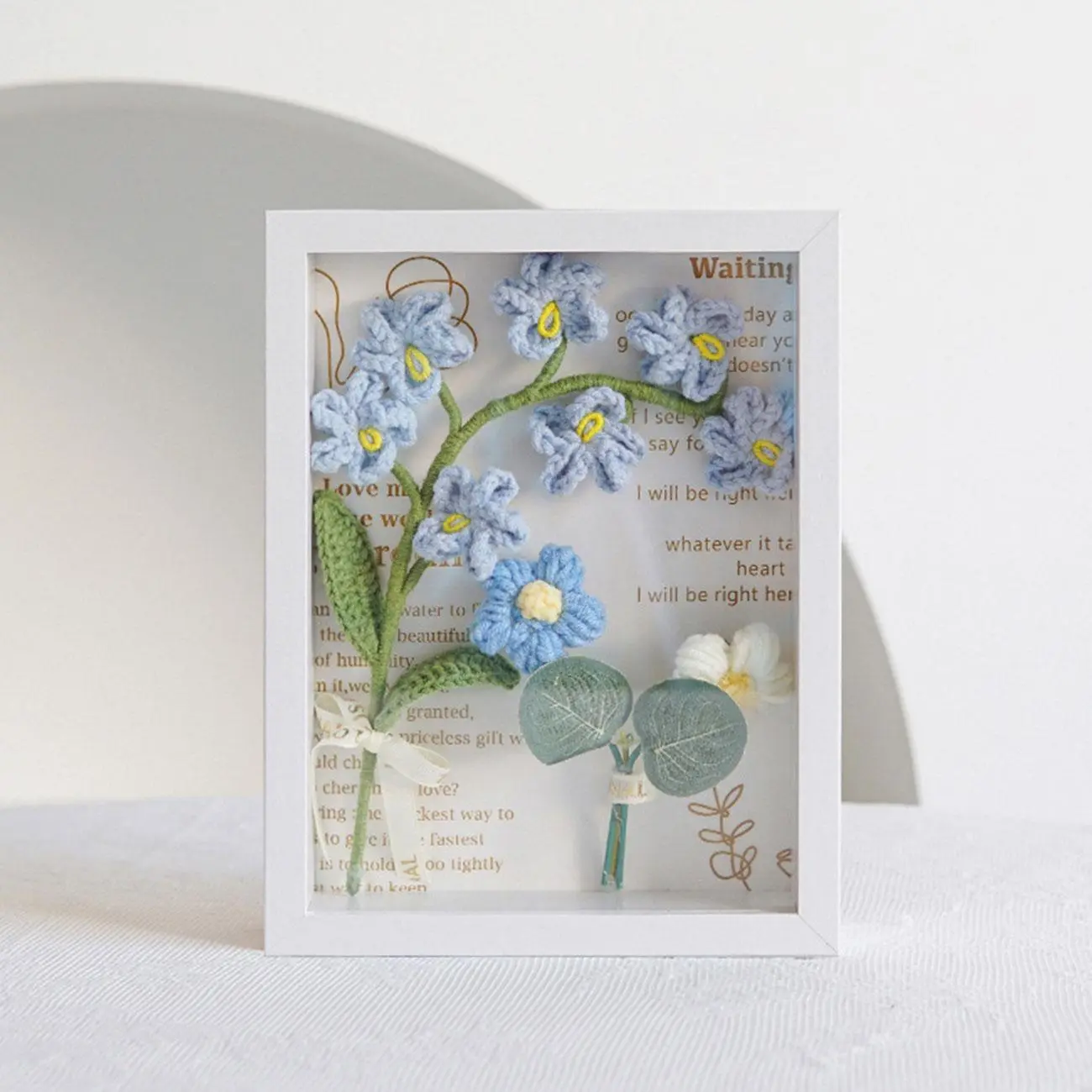 Handmade Crochet Forget-me-not Flower Frame, 1 Set Handmade Crochet Flower Frame with Gift Box, Thoughtful Gift for Friends, Girlfriends and Mothers, Decor
