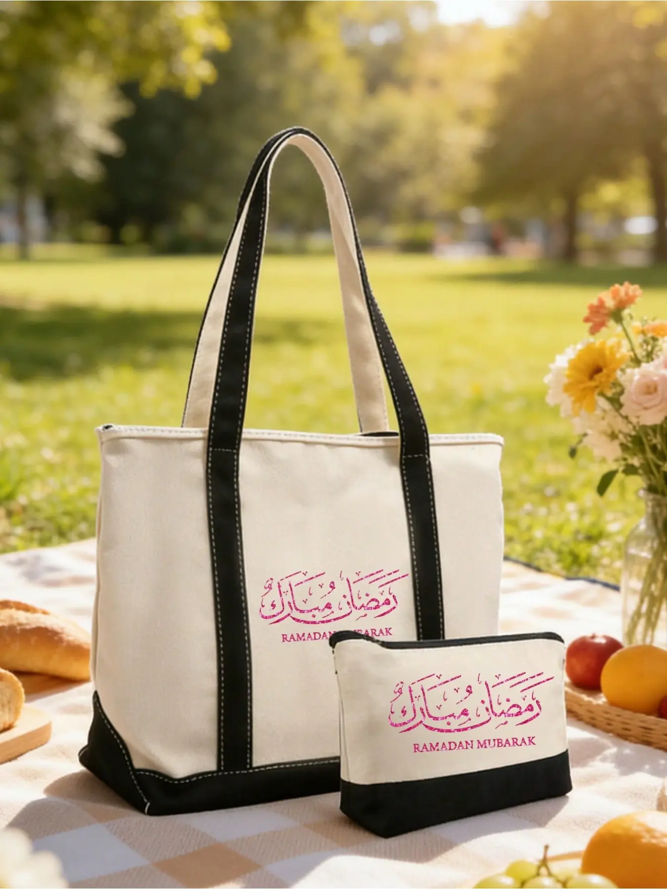 Ramadan Mubarak canvas bag set in pink with Arabic calligraphy prints. Reusable Islamic festival bags, perfect for Eid essentials and Ramadan gifts.