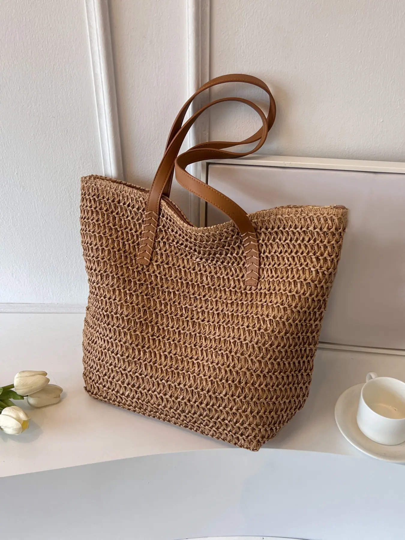 Atmosphere oriented large capacity woven tote bag, fashionable and simple casual style personalized shoulder bag, can accommodate tablets, cosmetics, and personal items, suitable for beach vacation, play, and outdoor travel, Stylish tote bag
