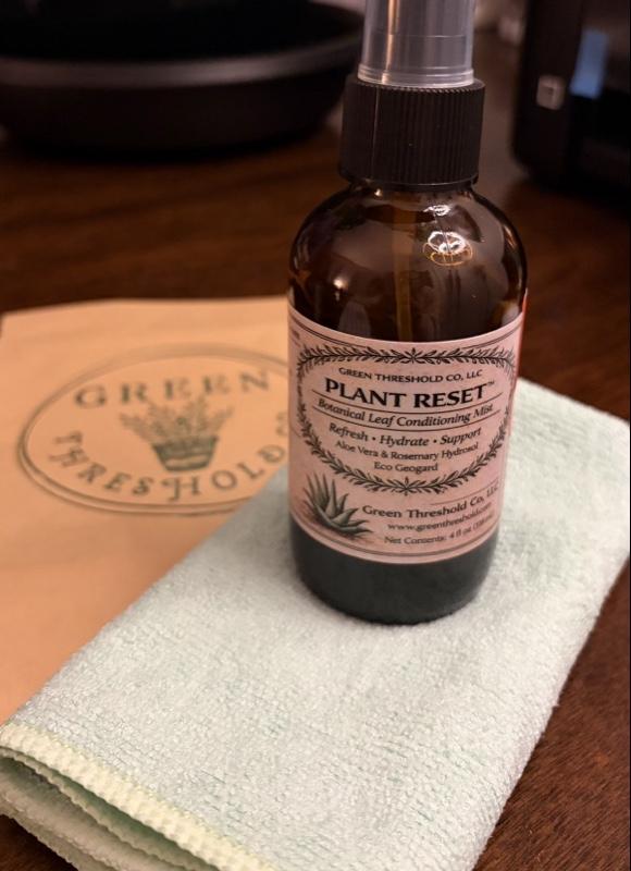 Green Threshold Co. Rosemary Botanical Reset Spray for Indoor Plants - Refresh Hydrate Support Aloe Vera Rosemary Hydrolate Eco Geogard